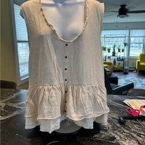 Anthropologie Pilcro Chrissy Babydoll Ruffle Cream Top Size L Gently used